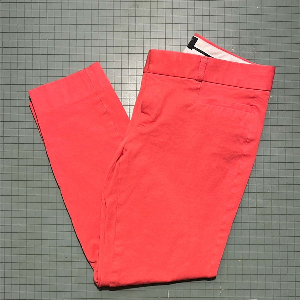 Banana Republic Coral Pink Capri Pants